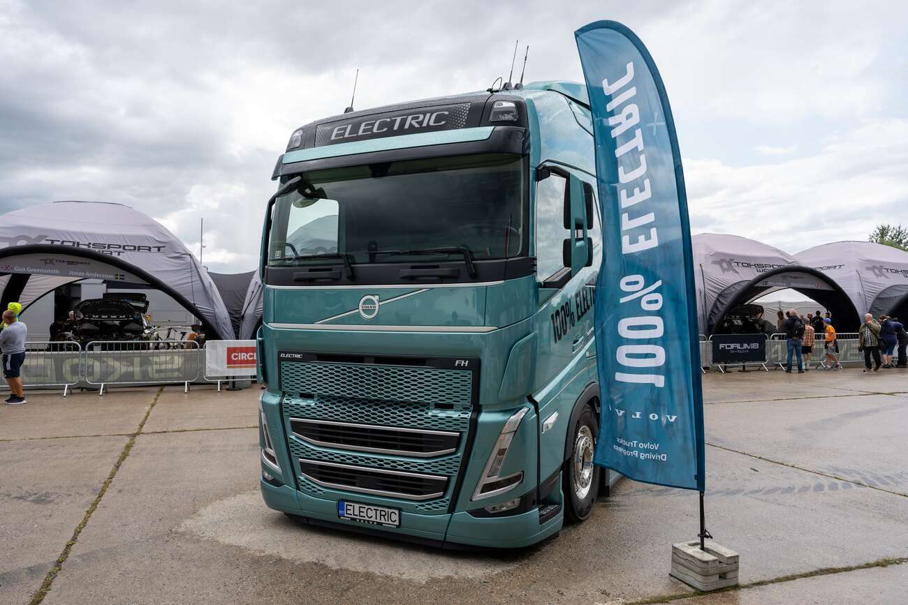 Volvo'nun üçüncü çeyrek faaliyet karı yüzde 18 arttı, satışlar beklentilerin altında kaldı