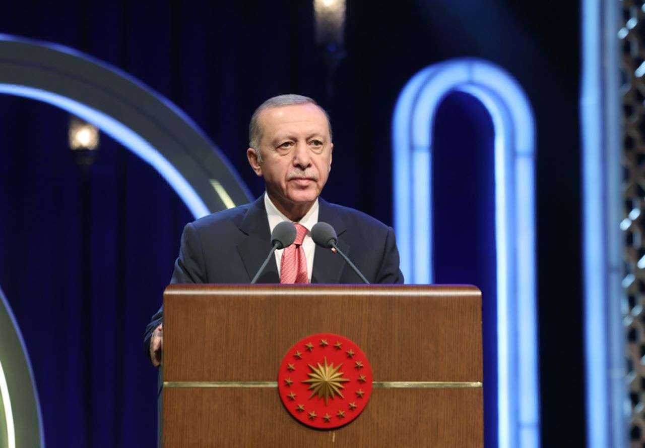 Erdoğan: Fon sorununu siper alıp sermaye piyasalarına ateş etmek doğru değil