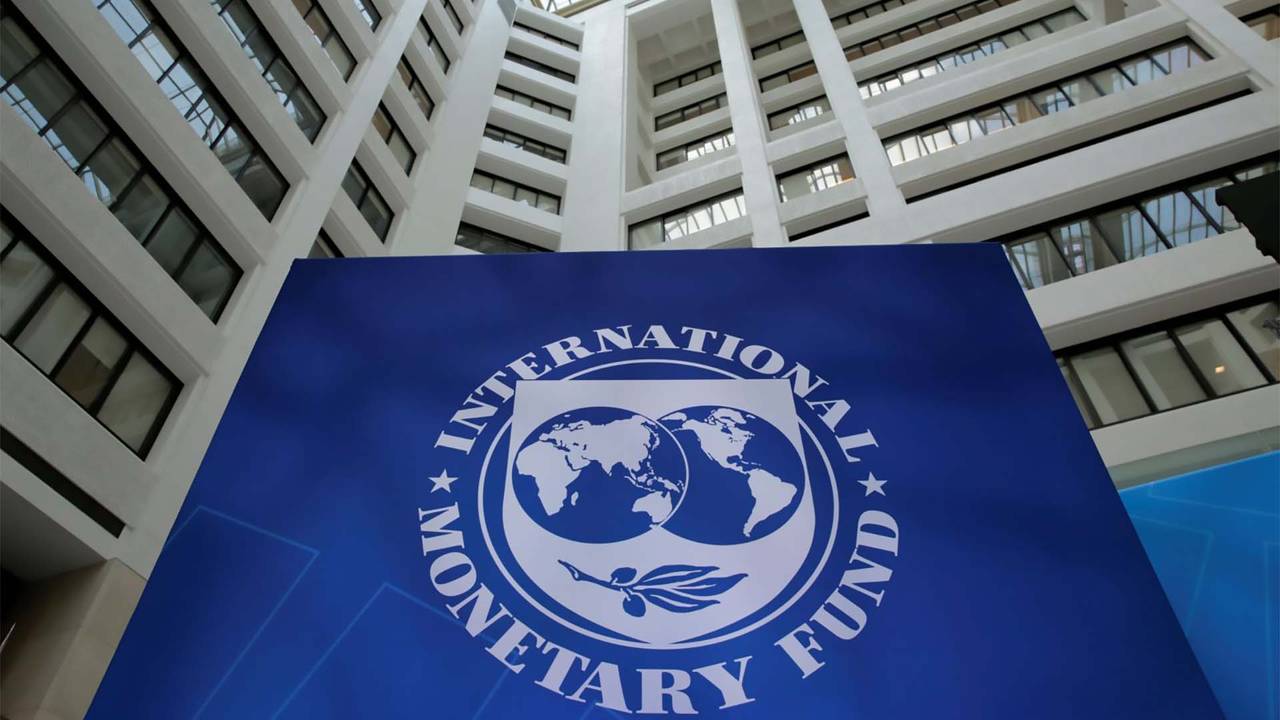 IMF: Fed'in hızlı faiz artırımı gelişmekte olan piyasalardan sermaye çıkışına yol açabilir