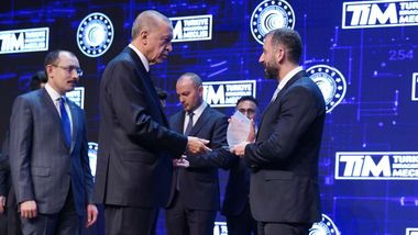 SOCAR Türkiye, Türkiye İnovasyon Haftası kapsamında “Stratejik Partnerlik” Ödülü aldı