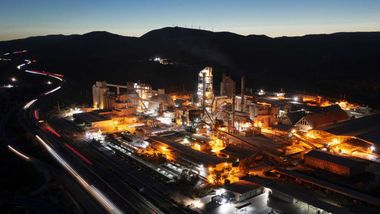 Çimsa, 4,2 milyon euro yatırımla güneş enerjisi santrali kurmaya hazırlanıyor