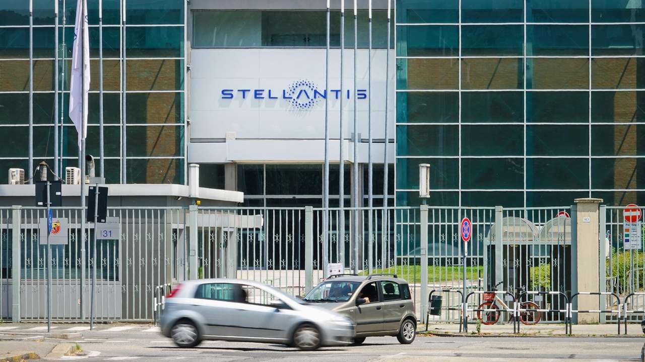 Stellantis’in 6 aylık geliri 98,4 milyar euro seviyesine ulaştı