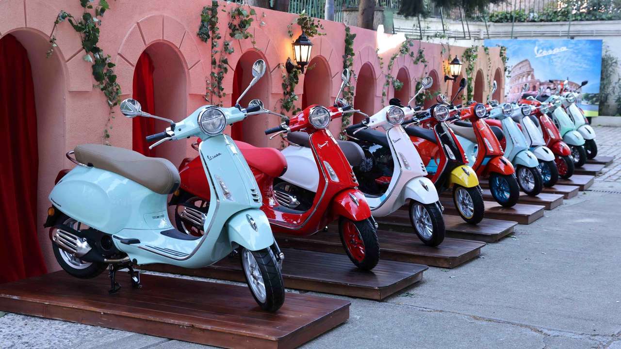 Vespa, yeni modellerini tanıttı