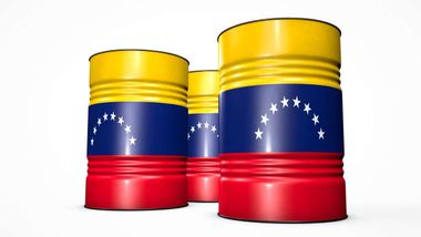 ABD'nin yaptırımları askıya almasının Venezuela'nın petrol üretimini 200 bin varil/gün artırması bekleniyor