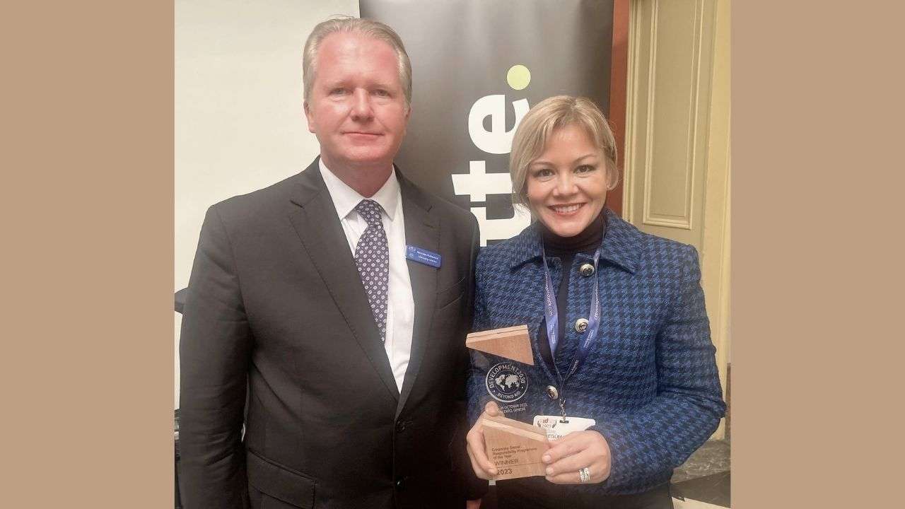 Yıldız Holding’e “Yılın Kurumsal Sosyal Sorumluluk Programı” Ödülü verildi