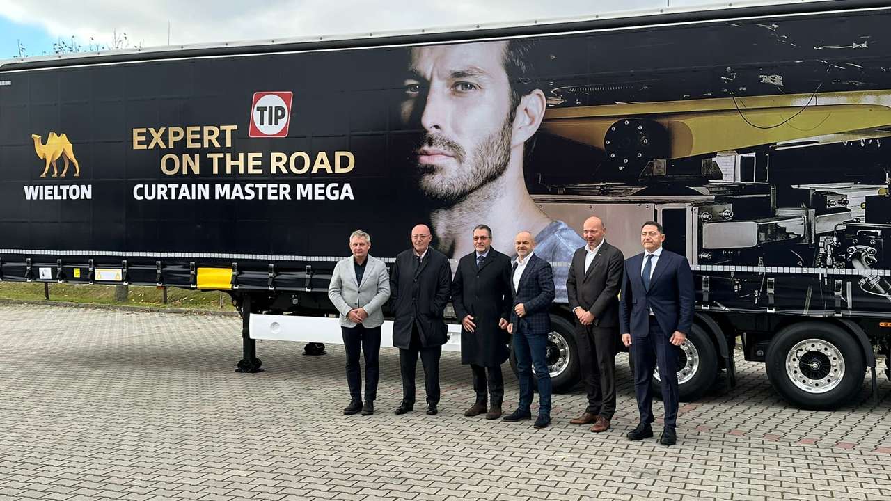 Doğuş Otomotiv Polonyalı Wielton ile distribütörlük anlaşması imzaladı