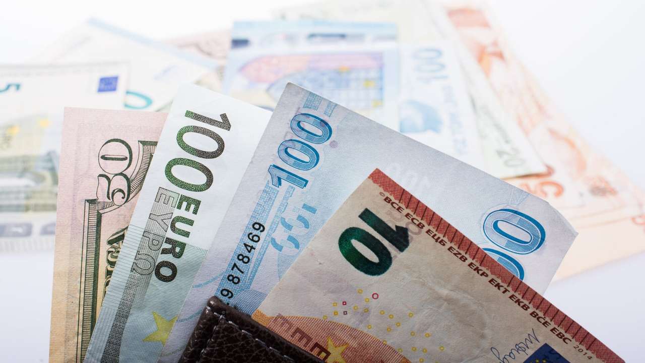 KKM ve katılma hesaplarında düşüş sürdü