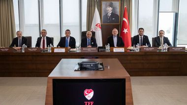 TFF, Süper Lig ve 1. Lig yayın ihalesinin iptal edildiğini açıkladı