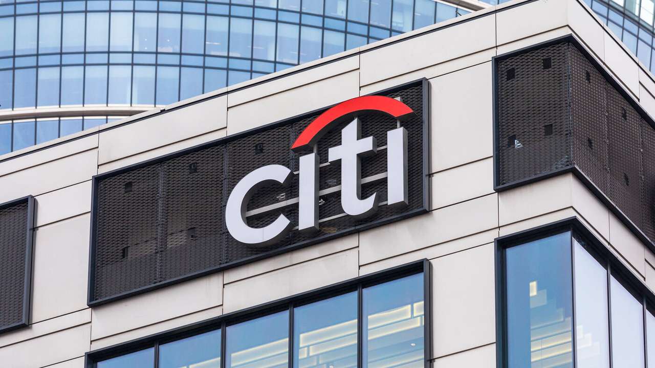Citi, Brent petrolünün varil fiyatının 2025 sonlarına doğru 55 dolara inebileceğini öngördü