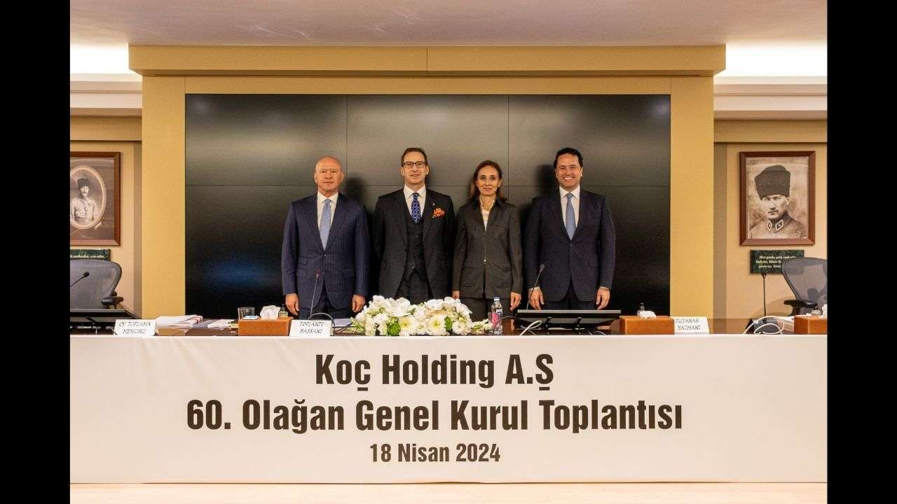 Rahmi Koç: Holding 2023'te 3,7 milyar dolar kombine yatırım gerçekleştirdi