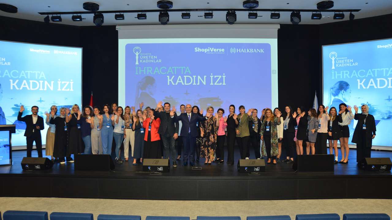 Halkbank, kadın girişimcilere e-ihracatta yeni kapılar açıyor
