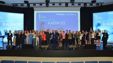 Halkbank, kadın girişimcilere e-ihracatta yeni kapılar açıyor