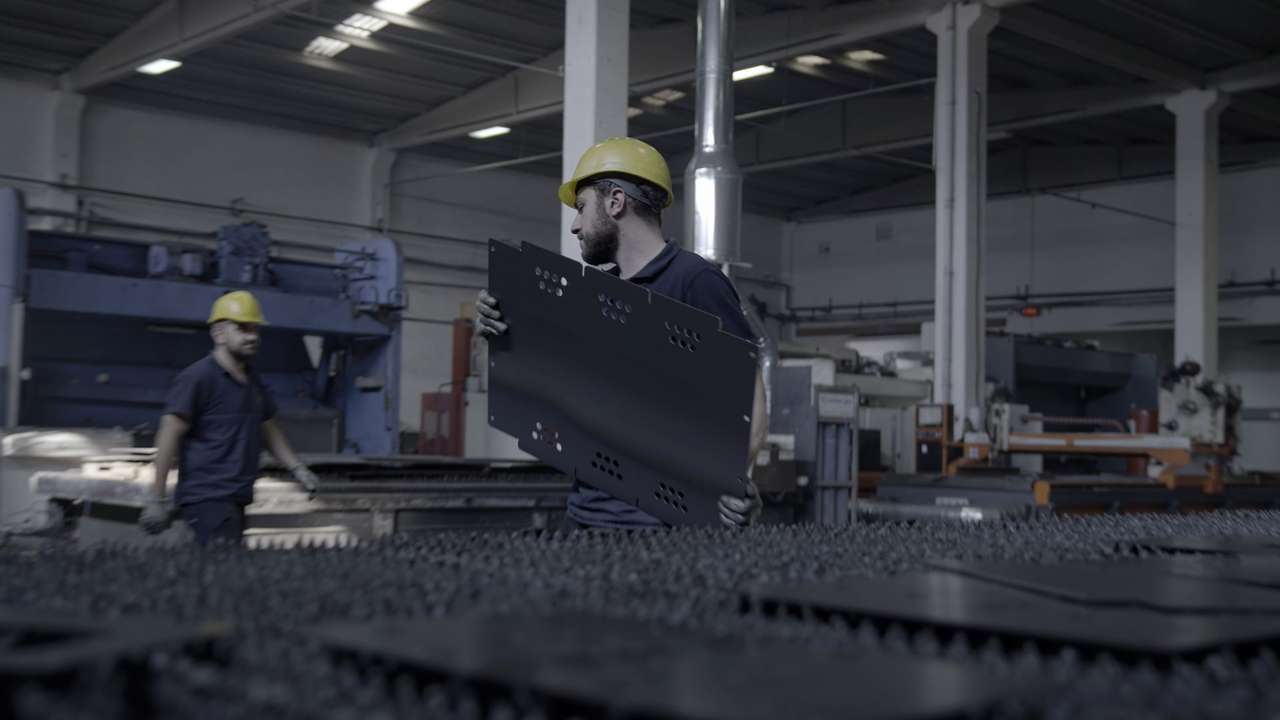 Kıraç Galvaniz, Romanya pazarından ilk deneme üretimi niteliğinde 114.550 dolarlık sipariş aldı