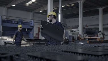 Kıraç Galvaniz, Romanya pazarından ilk deneme üretimi niteliğinde 114.550 dolarlık sipariş aldı