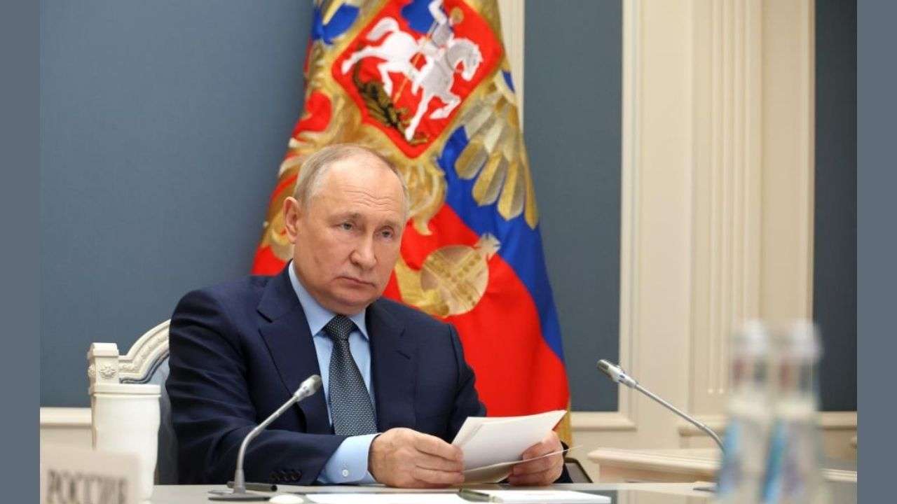 Putin, nükleer silahlara daha fazla kullanım alanı sunan Rusya'nın güncellenmiş nükleer doktrinini onayladı