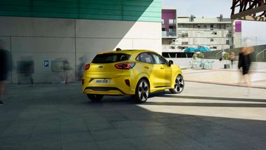 Ford, tamamen elektrikli yeni Puma Gen-E'yi bugün tanıttı