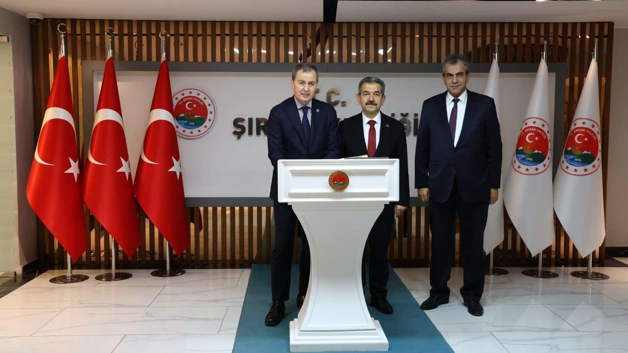 Erdemoğlu Holding YK Başkanı Erdemoğlu, Gabar petrolünü yerinde inceledi