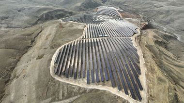 İş Bankası öz tüketim amaçlı ilk güneş enerji santrali yatırımını devreye aldı