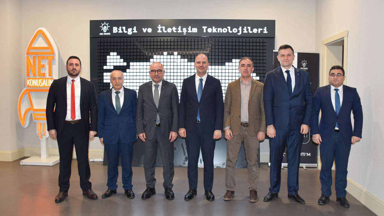 ULAK Haberleşme GM Ruşen Kömürcü, Haberleşme Teknolojileri Kümelenmesi YKB görevini devraldı