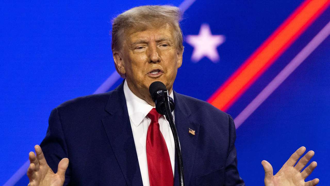 Trump, özel sektörün yapay zeka altyapısına 500 milyar dolara kadar yatırım yapacağını açıkladı