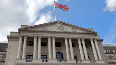 PİYASAYA BAKIŞ-SEB, BoE'nin politika faizini yıl sonuna kadar %3,75'e indirmesini bekliyor