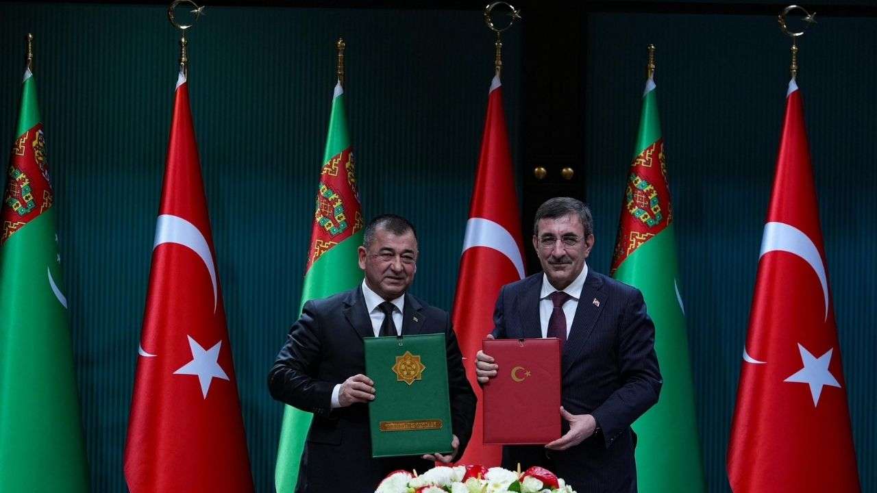 Yılmaz: Türkmenistan ile ticaret hacmimizi 5 milyar dolar seviyesine çıkarmayı arzuluyoruz