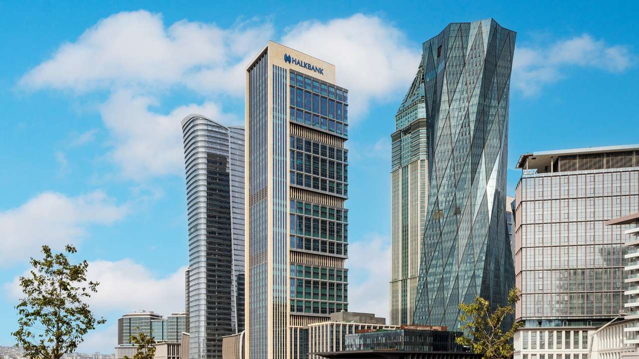 Halkbank’ın aktif büyüklüğü 3 trilyon TL seviyesine yükseldi