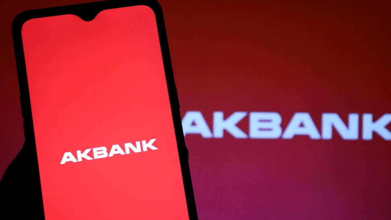 Akbank, pay başına net 1,04 TL nakit  kar payı dağıtımını Genel Kurul onayına sunacak
