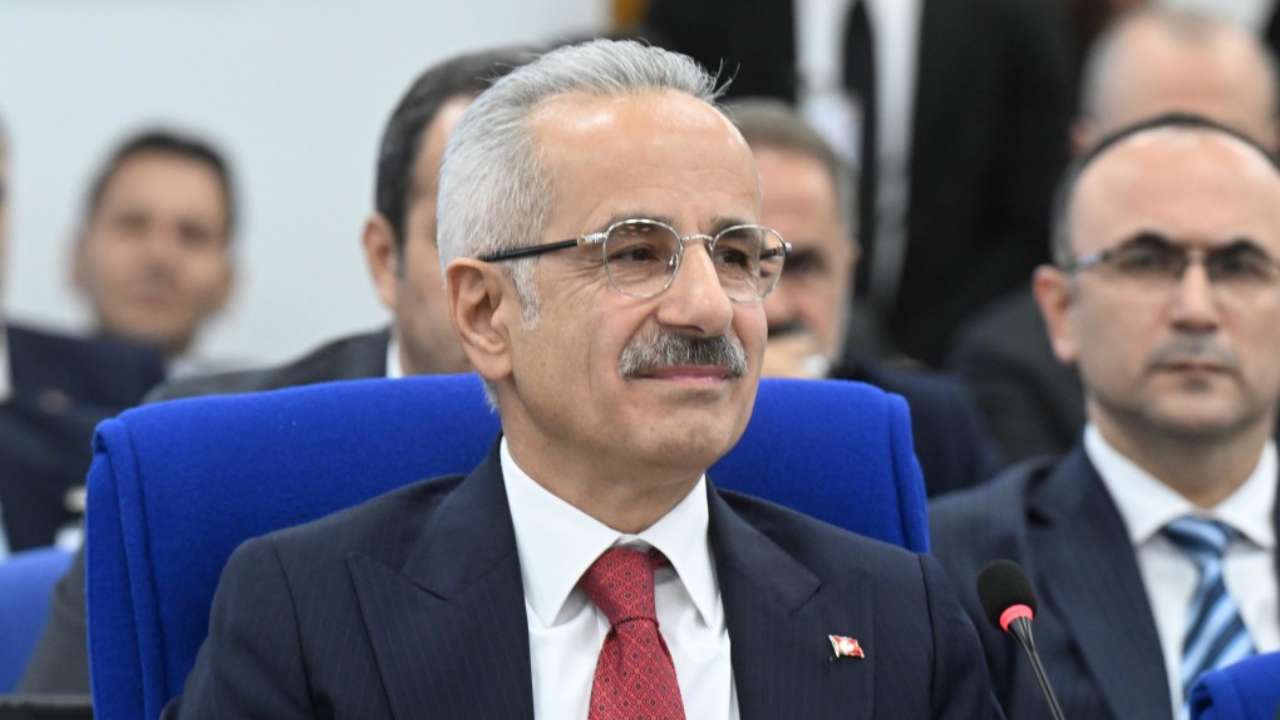 Uraloğlu: 5G teknolojisi TBMM’de deneyimlenecek
