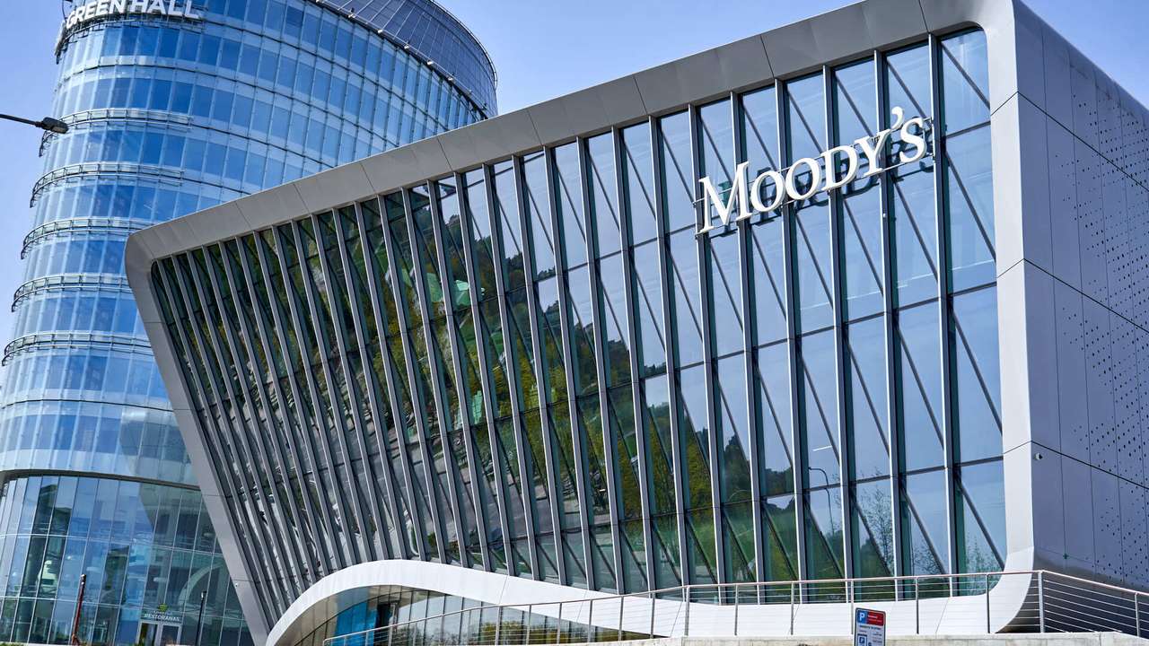 Moody's, Avrupa bankacılık sektörü için görünümü "durağan"a yükseltti