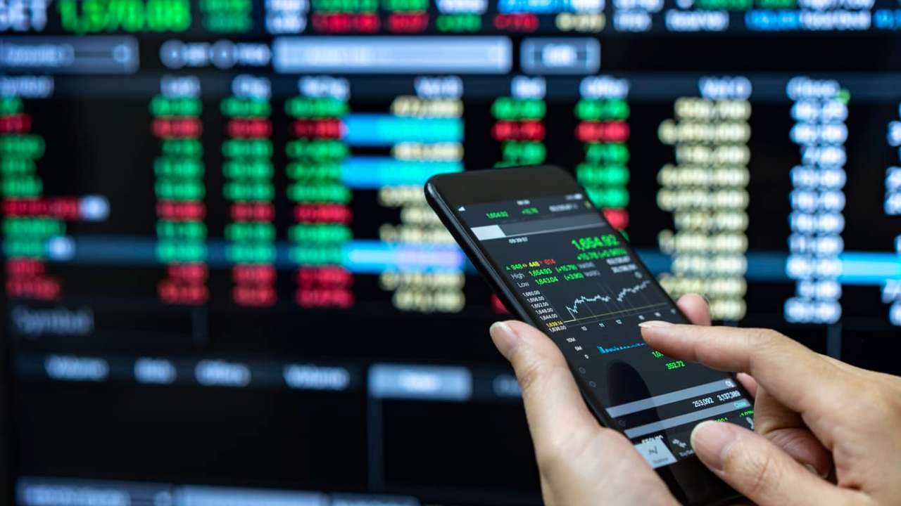 BIST30 vadelileri haftanın son işlem gününe yatay başladı