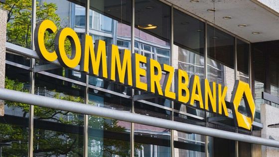 Commerzbank, altın ve diğer değerli metaller için fiyat tahminlerini yükseltti