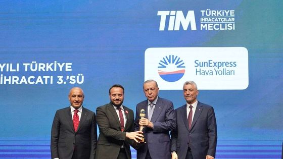 SunExpress, hizmet ihracatında Türkiye’nin ilk üç şirketinden biri oldu