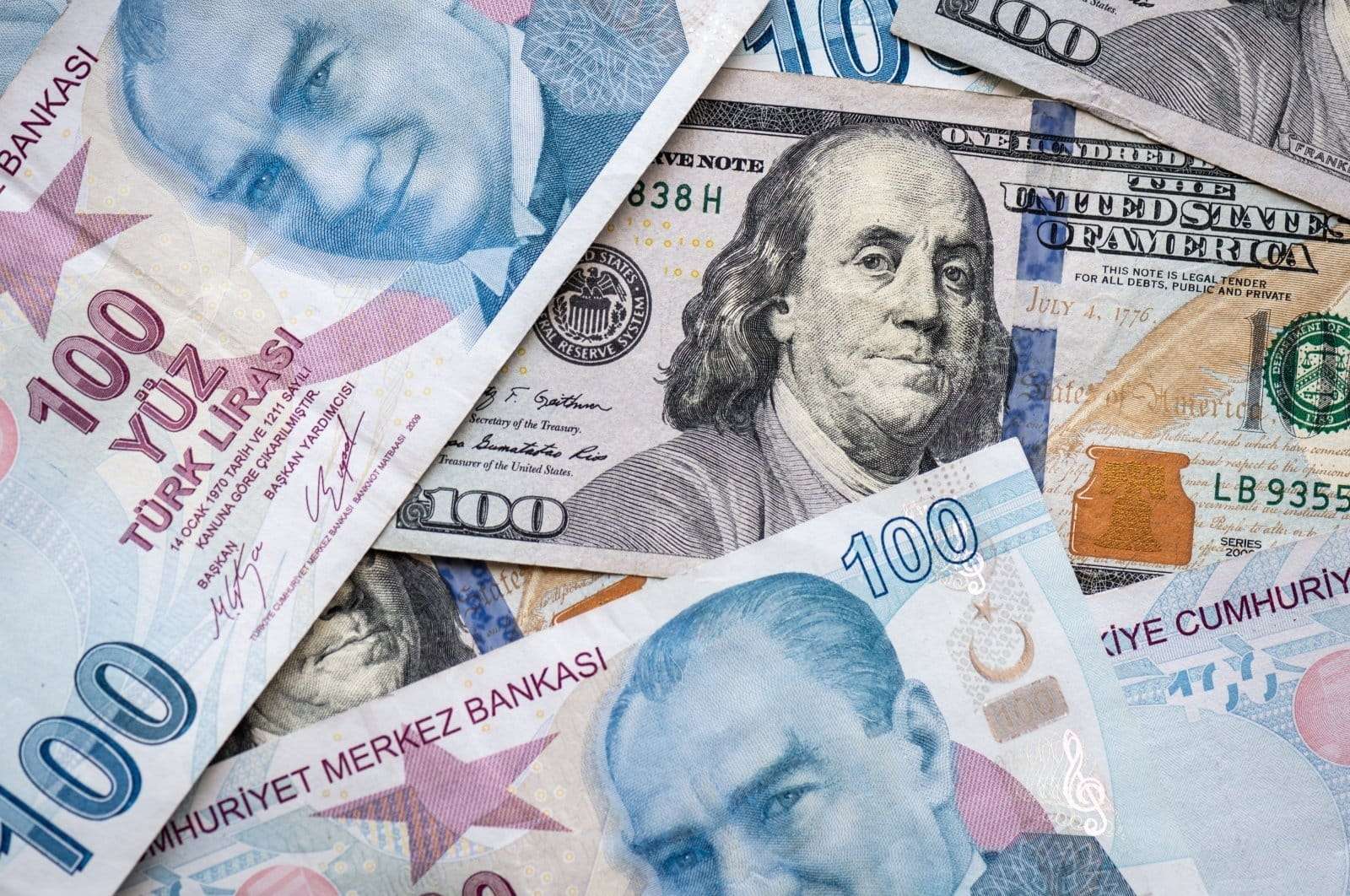 USDTRY, 19 Mart'tan sonra ilk kez 40 seviyesinin üzerini gördü