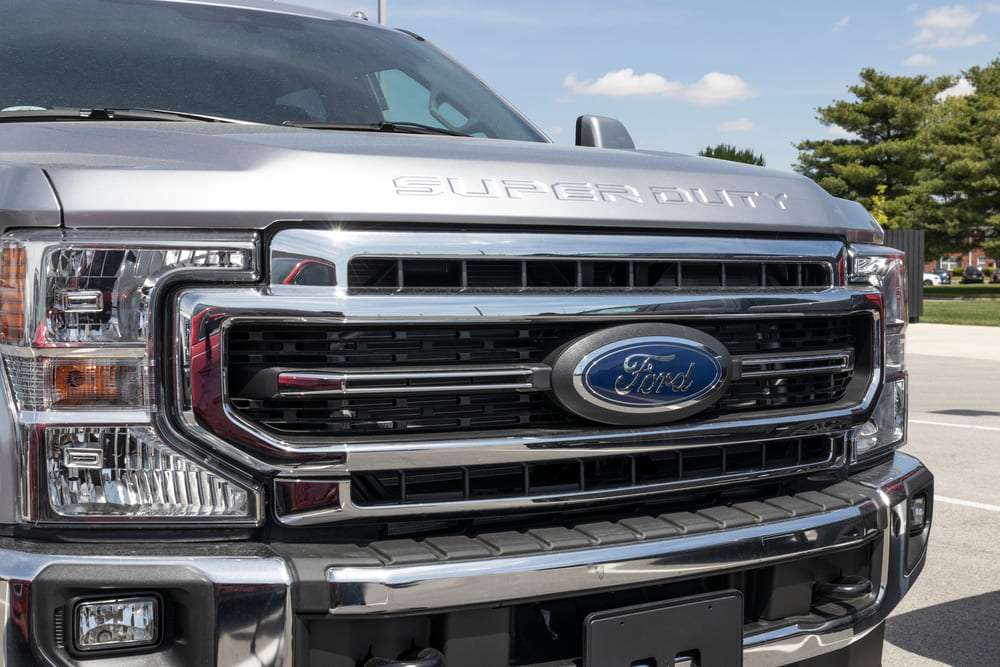 Ford Motor'un karı azaldı, tarifeler 800 milyon dolarlık gelir kaybı yarattı
