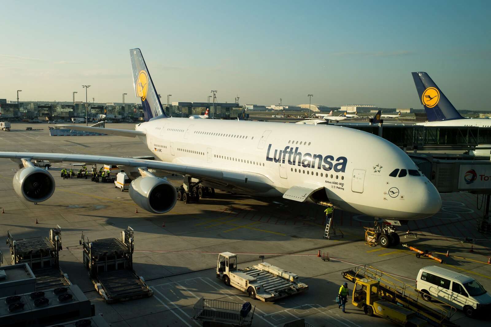 Lufthansa net karını iki kattan fazla artırdı