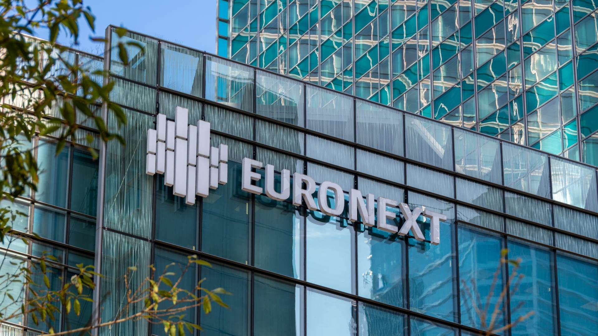 Euronext, Atina Borsası'nın hisselerini almak için çağrı başlattı