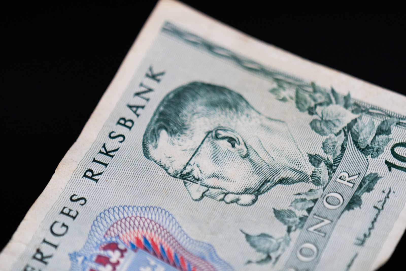 İsveç Merkez Bankası faizleri sabit tuttu, bu yıl indirim sinyali verdi