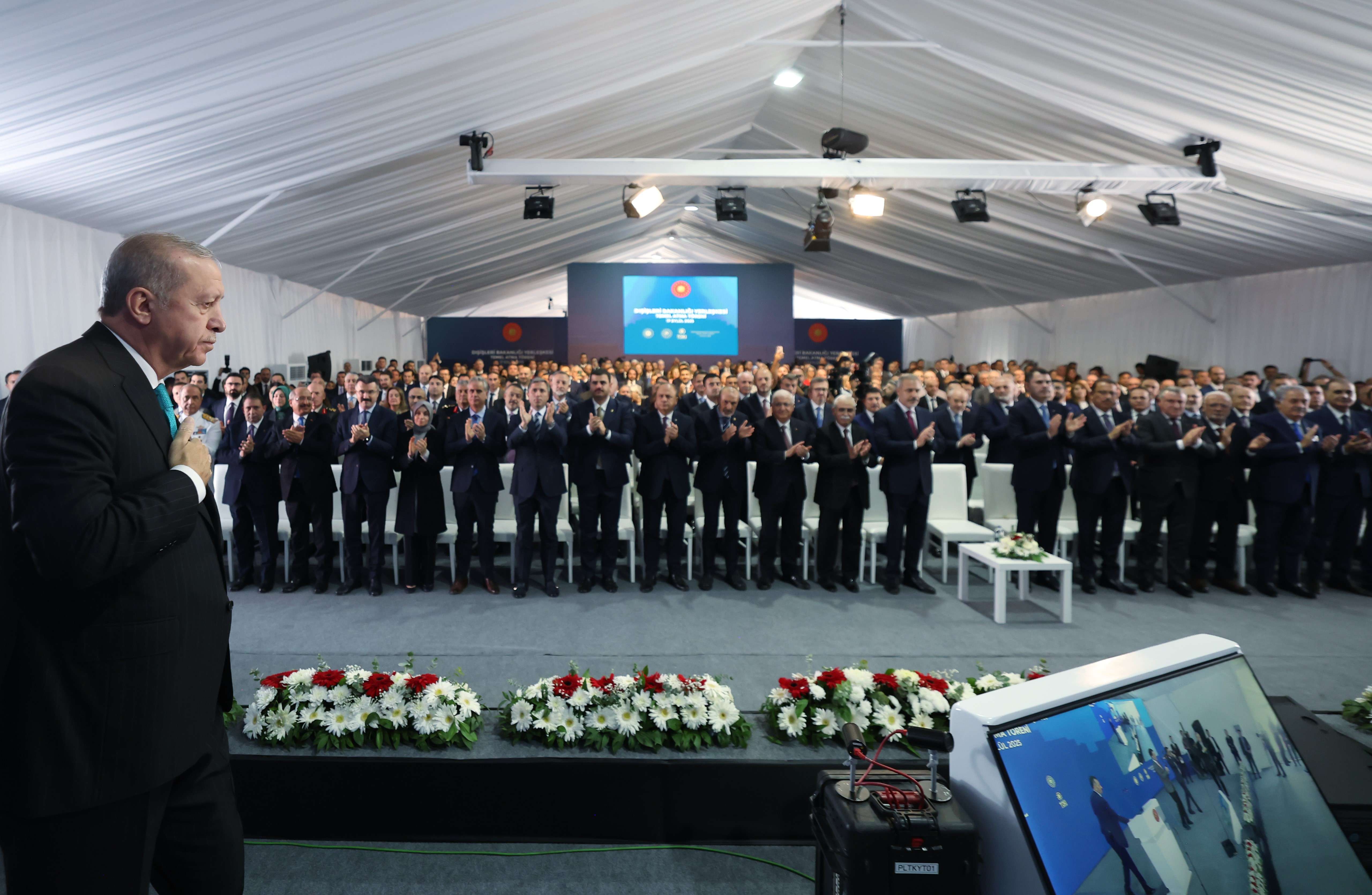 Erdoğan: Hitler özentisi tiplerin ’kuyruk acısı’ belki de hiç geçmeyecek