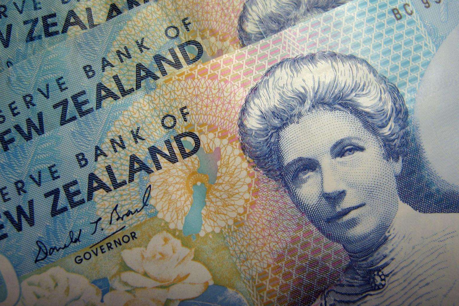 PİYASAYA BAKIŞ-Yeni Zelanda'da sürpriz ekonomik küçülme faiz indirimi baskısını artırdı