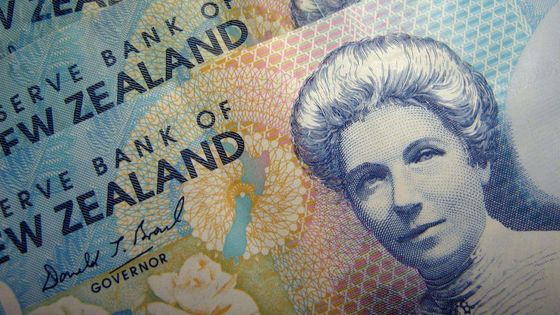 PİYASAYA BAKIŞ-Yeni Zelanda'da sürpriz ekonomik küçülme faiz indirimi baskısını artırdı