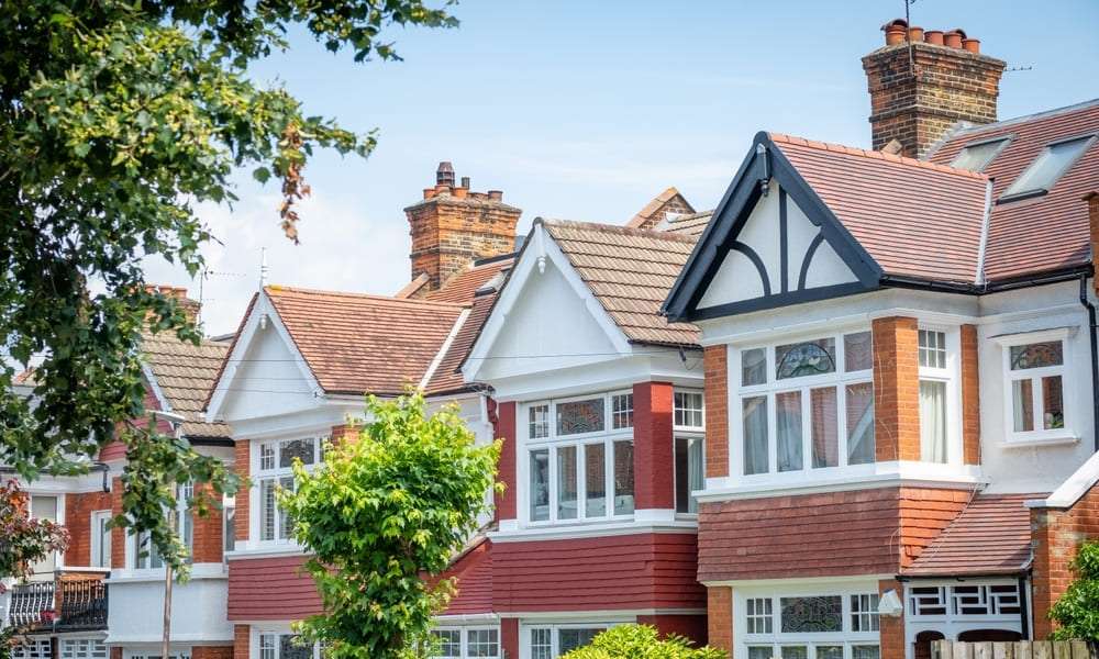 İngiltere’de konut satışları üç yılın zirvesine çıktı