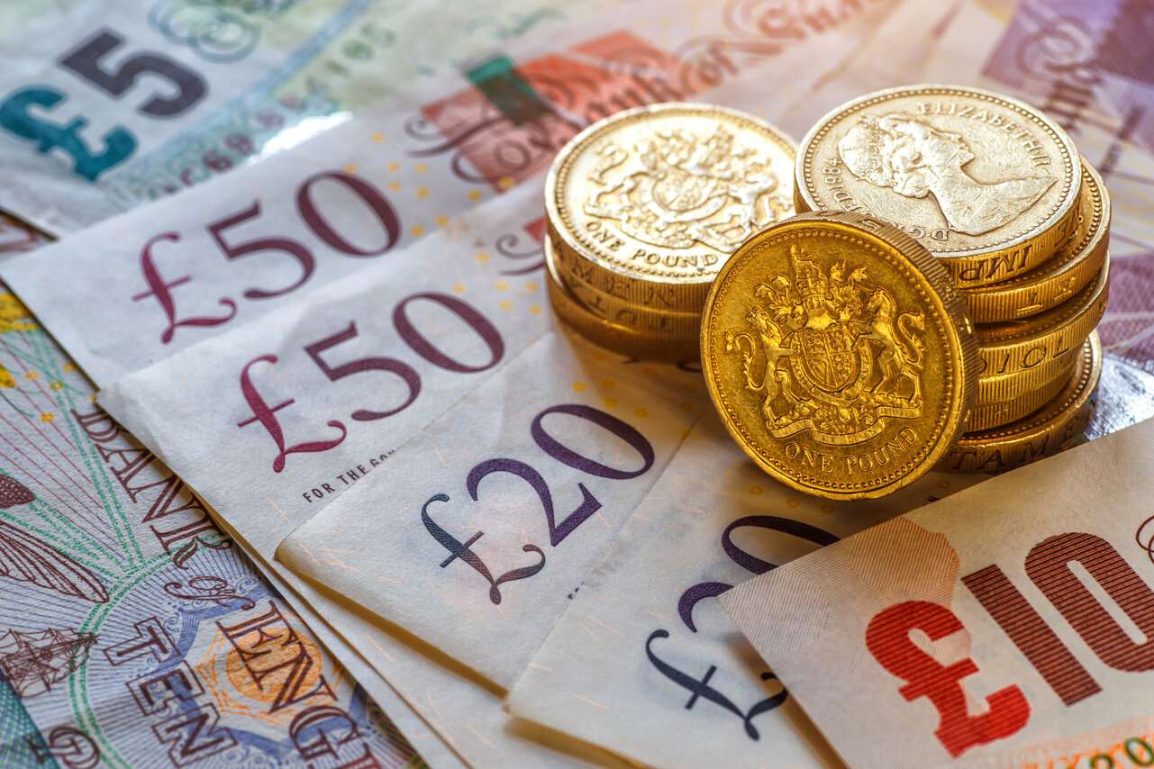 İngiltere’de kamu borçlanması kasımda yıllık bazda geriledi