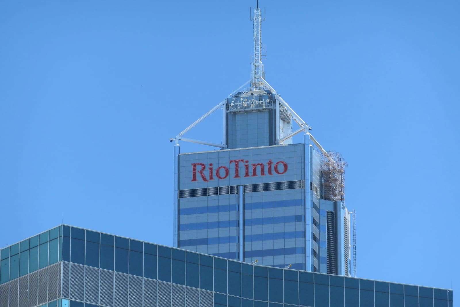 Rio Tinto, Glencore'u satın almak için görüşmeler yürütüyor