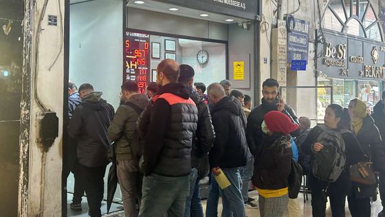 Kapalıçarşı'da altın ve döviz fiyatları bugünü de yükselişle kapattı