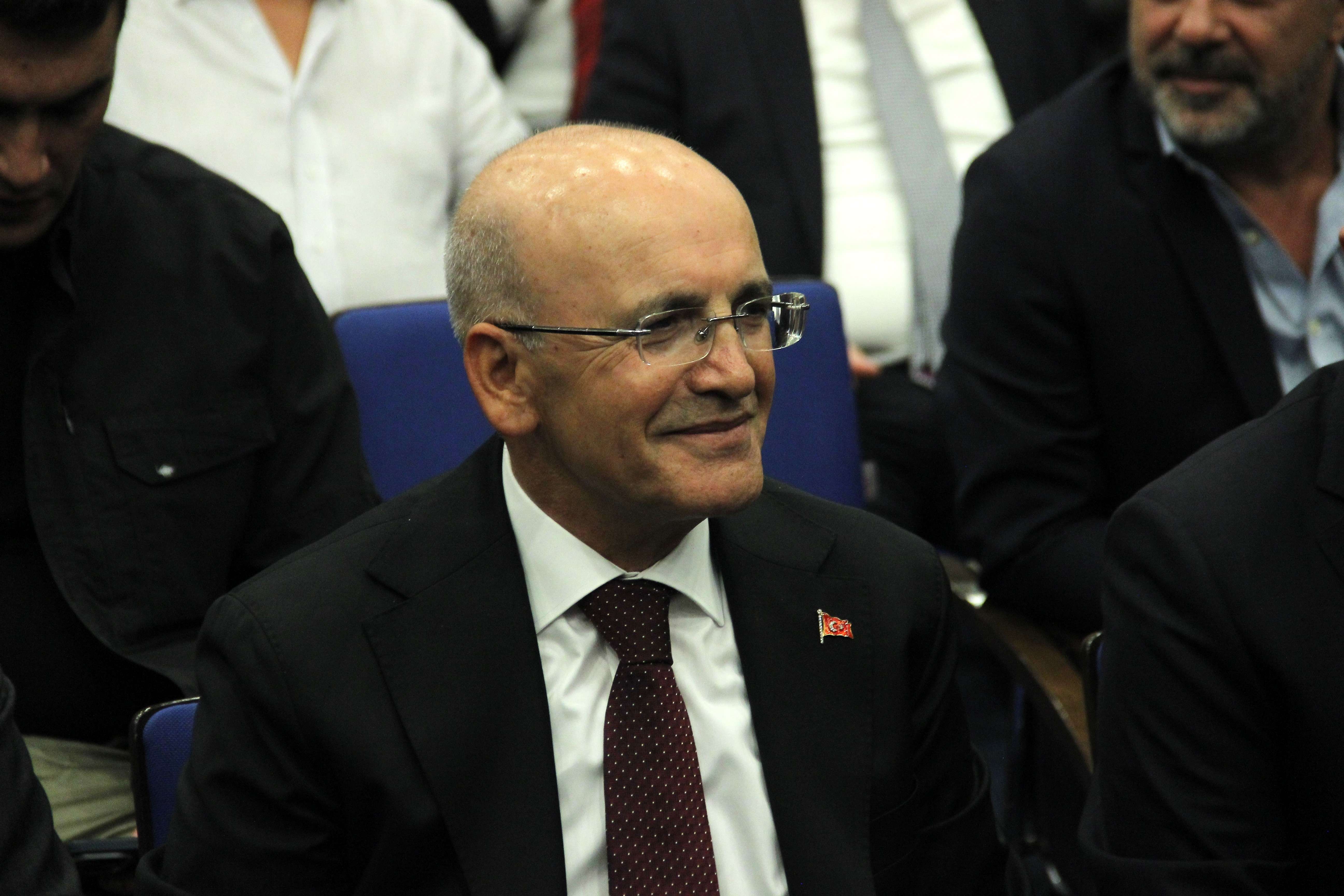 Bakan Şimşek’ten yasa dışı bahis uyarısı