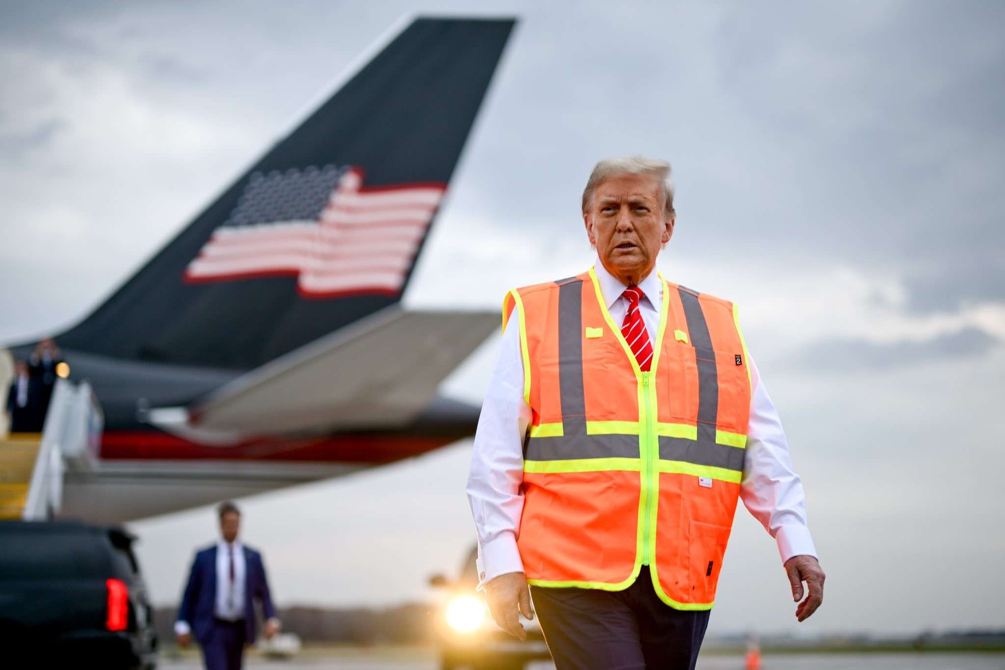 Trump’tan Tayvan ve Küba mesajı