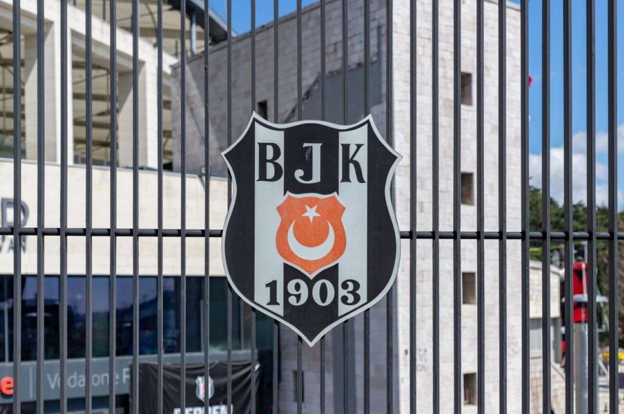 Beşiktaş Kulübü bugün 22 milyon adet BJKAS payı sattı