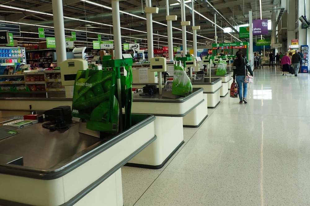 İngiliz perakendeciler iş gücü maliyetlerinden endişeli