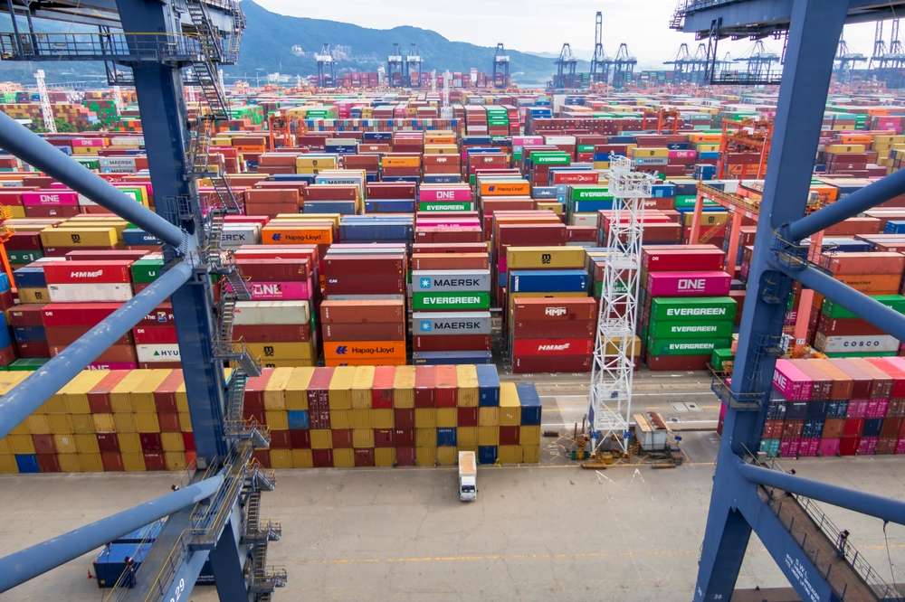 Dünya ticaret hacmi 2025'te yüzde 4,4 büyüdü